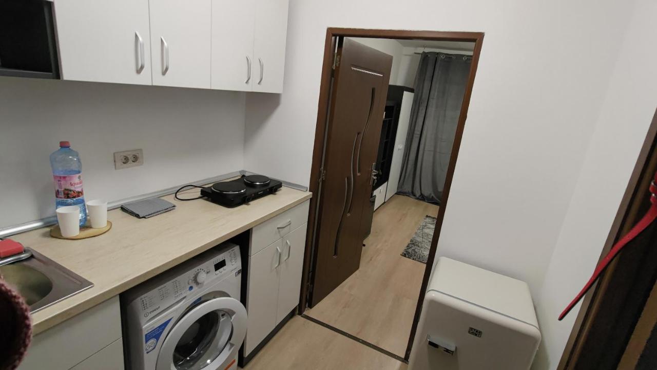 Апартаменты Garsoniera 30Mp Chrysflatty1 - Free Netflix Арад Экстерьер фото